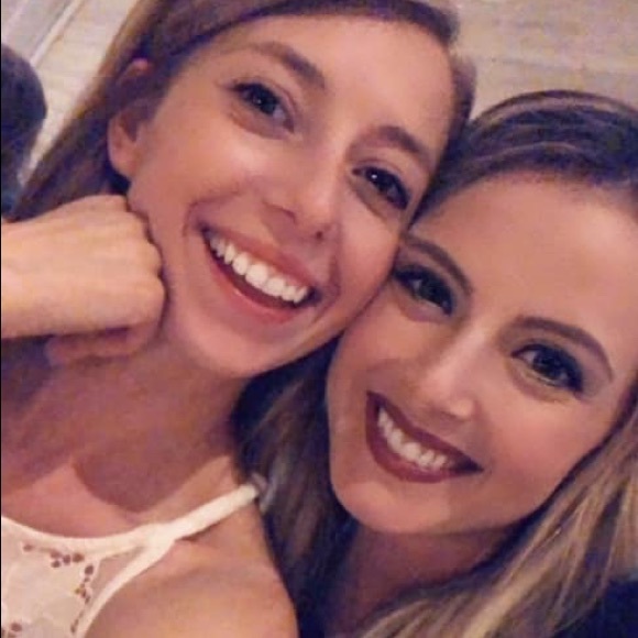 Meet your Posher, Laura - Picture 4 of 6